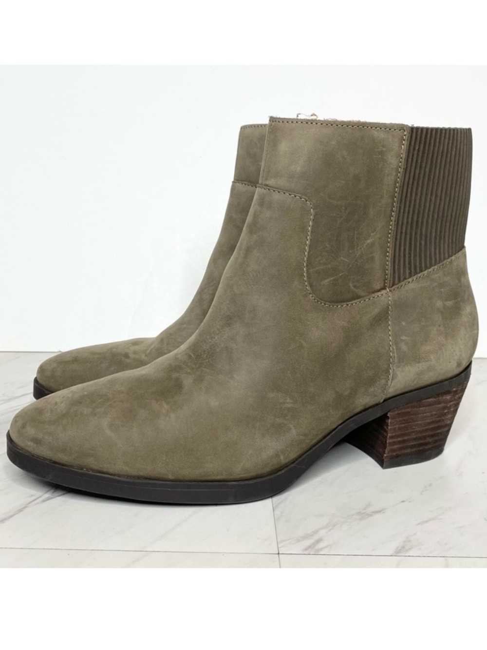 Vionic Shantelle Gray Green Nubuck Bootie 7 1/2